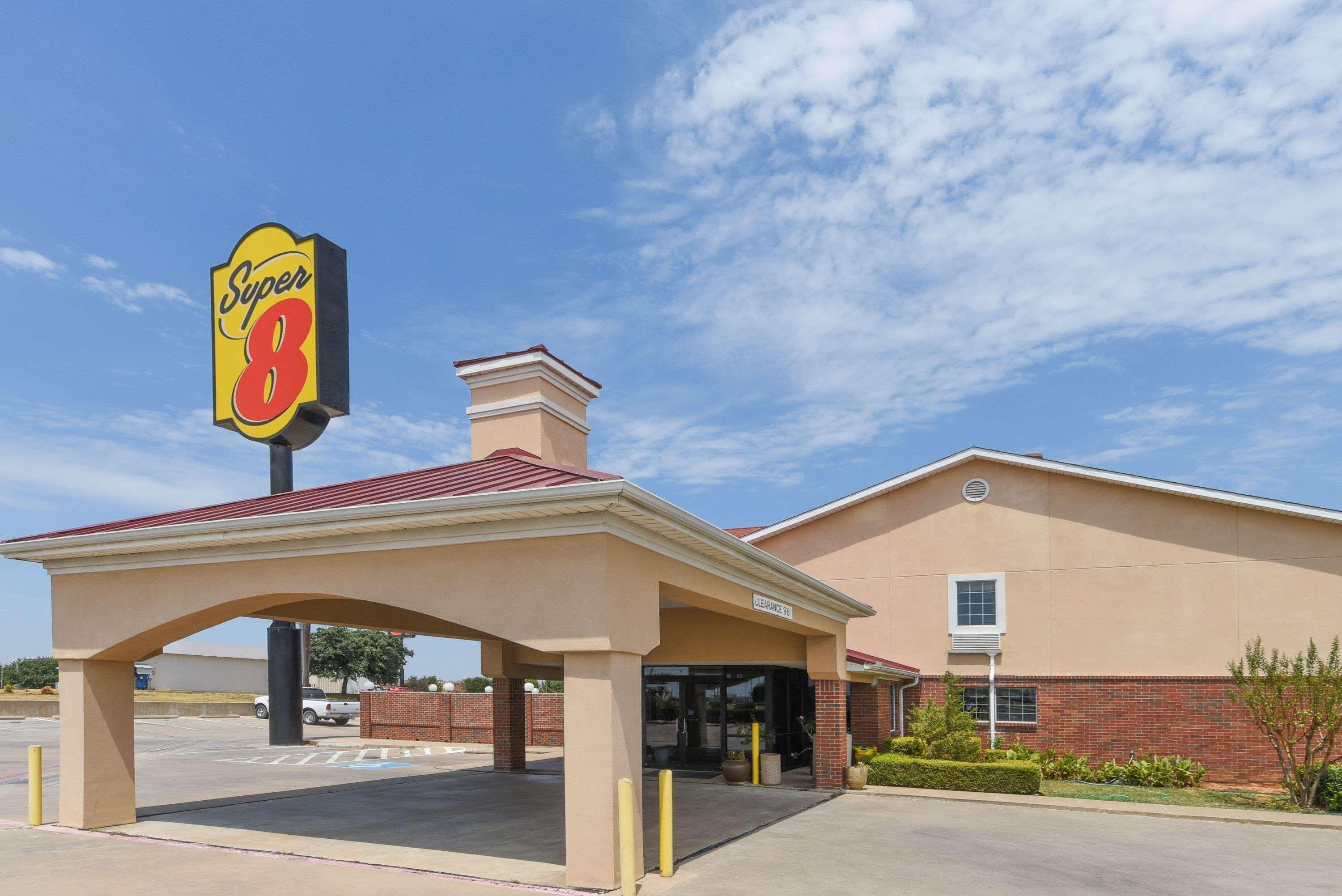 Super 8 By Wyndham Burleson Fort Worth Area Exteriér fotografie
